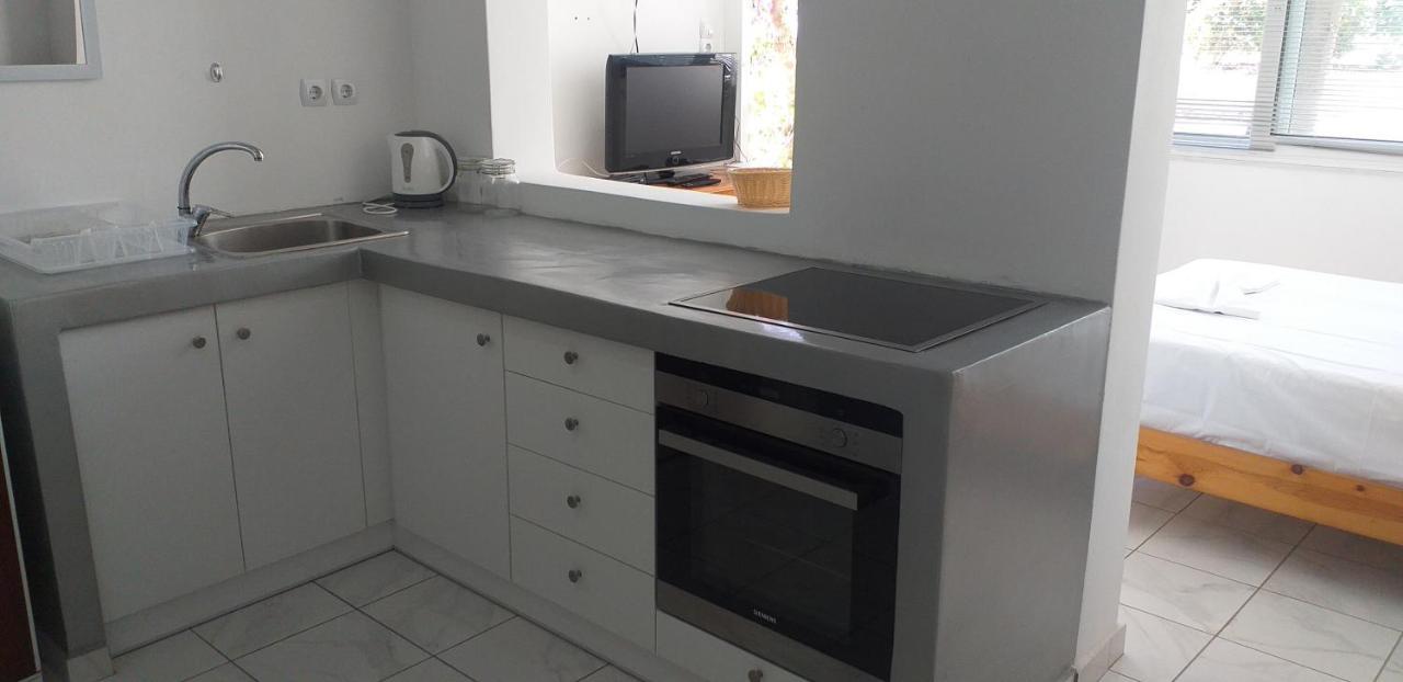White And Blue,Finikas Syros Apartman Vissa Kültér fotó