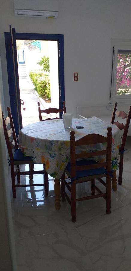 White And Blue,Finikas Syros Apartman Vissa Kültér fotó
